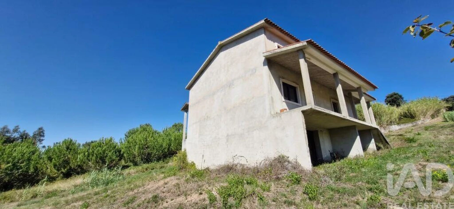 Moradia T4 para Venda em Benedita Foto 14