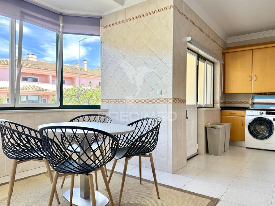 Moradia T4 para Venda em Samora Correia Foto 5