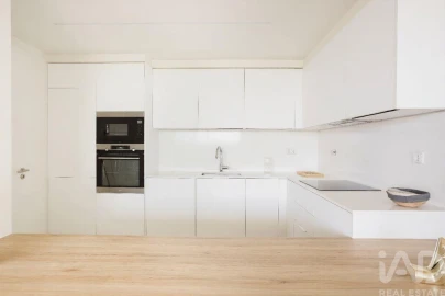 Apartamento T2 para Arrendamento em Armação de Pera