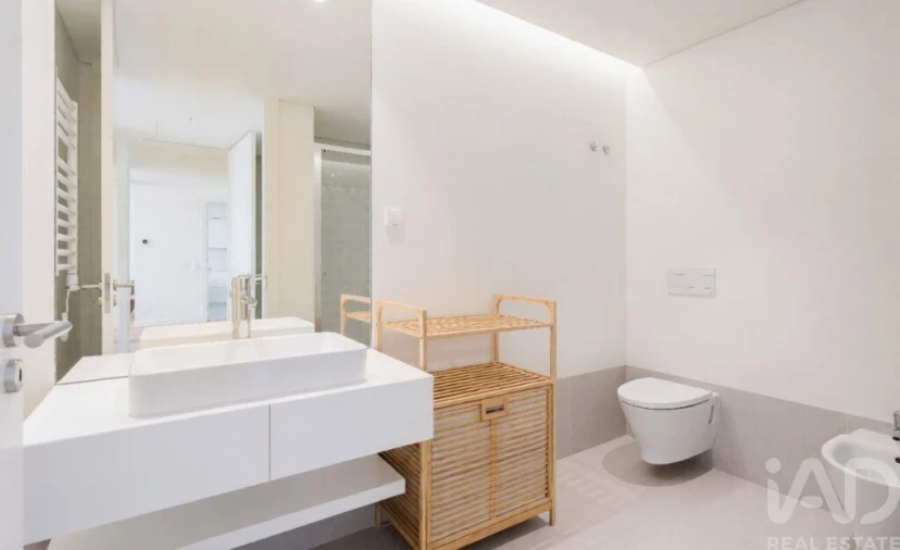 Apartamento T2 para Arrendamento em Armação de Pera Foto 15
