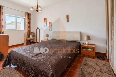 Moradia T5 para Venda em Carregueira