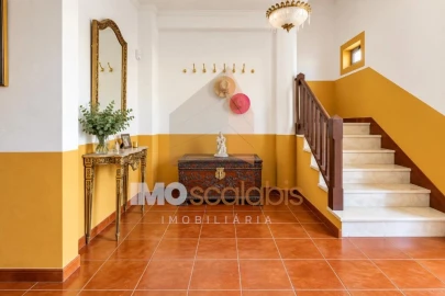 Moradia T5 para Venda em Carregueira