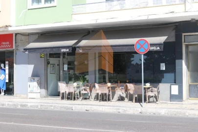 Negócio para Trespasse em Romeira e Várzea