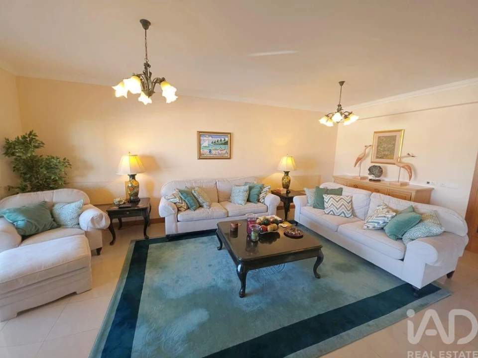 Apartamento T3 para Venda em Quarteira Foto 6