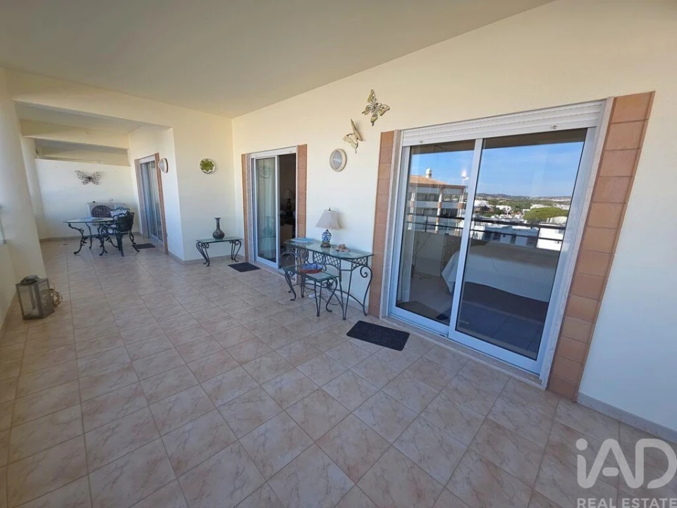 Apartamento T3 para Venda em Quarteira Foto 9