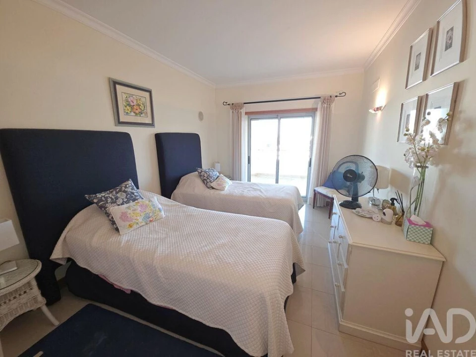 Apartamento T3 para Venda em Quarteira Foto 18