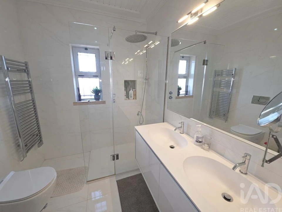 Apartamento T3 para Venda em Quarteira Foto 17