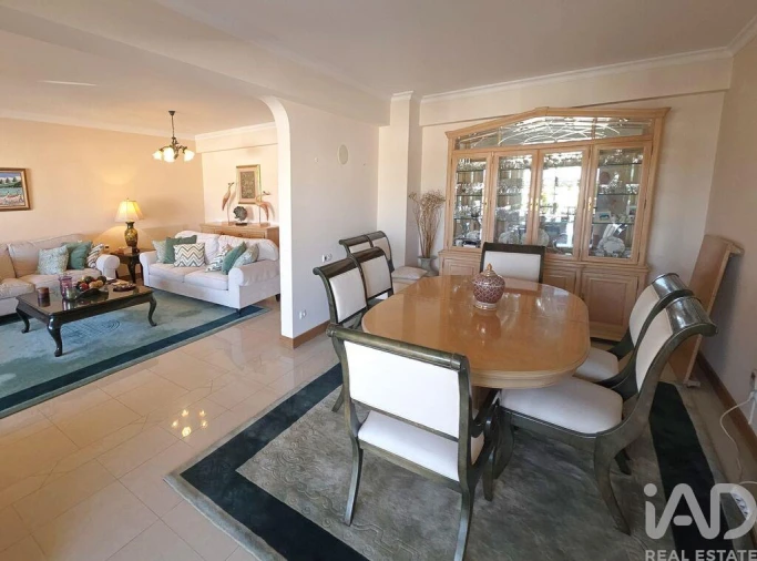 Apartamento T3 para Venda em Quarteira Foto 7