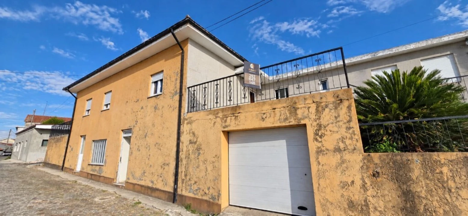 Moradia T3 para Venda em Rebordões Foto 1