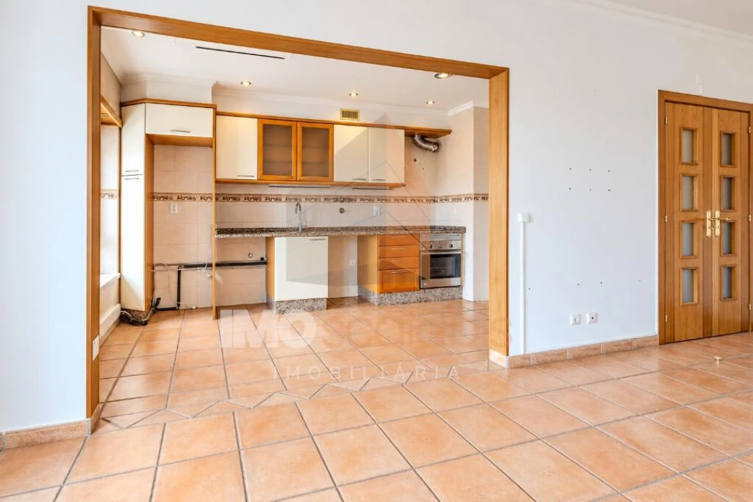 Apartamento T2 para Venda em Almeirim Foto 5