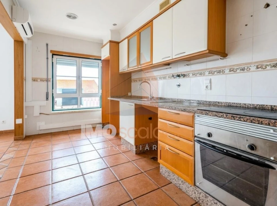 Apartamento T2 para Venda em Almeirim Foto 8