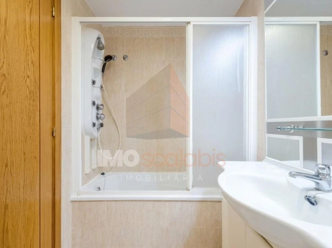 Apartamento T2 para Venda em Almeirim Foto 13