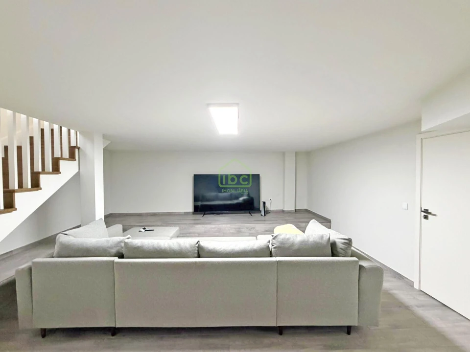 Moradia T2 para Venda em Arvore Foto 17