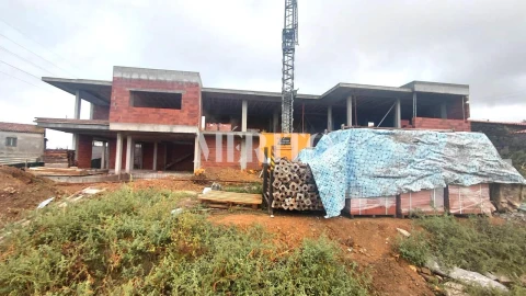 Moradia T3 para Venda em Gemeses
