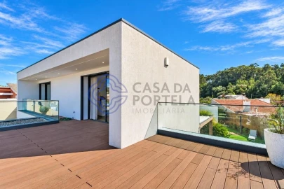 Moradia T3 para Venda em Grijó e Sermonde