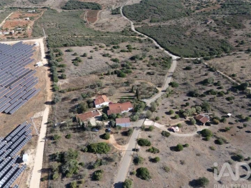 Quinta T4 para Venda em Bensafrim e Barão de São João