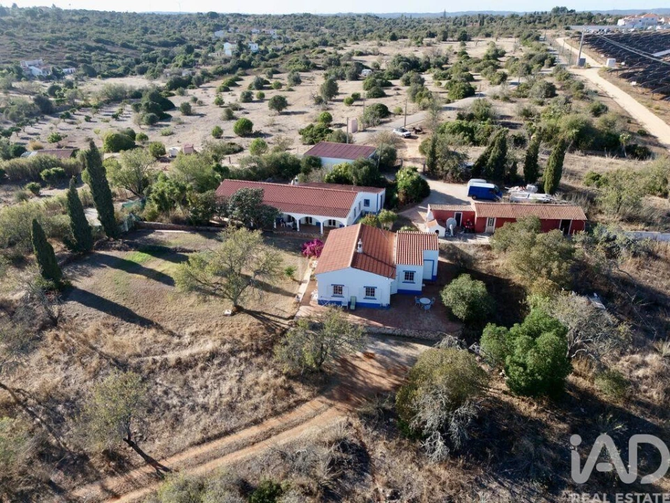 Quinta T4 para Venda em Bensafrim e Barão de São João Foto 1
