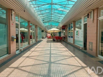 Loja para Venda em Braga (Maximinos, Sé e Cividade)