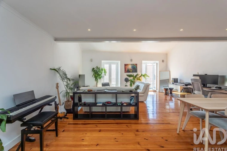Apartamento T2 para Venda em Misericórdia Foto 7
