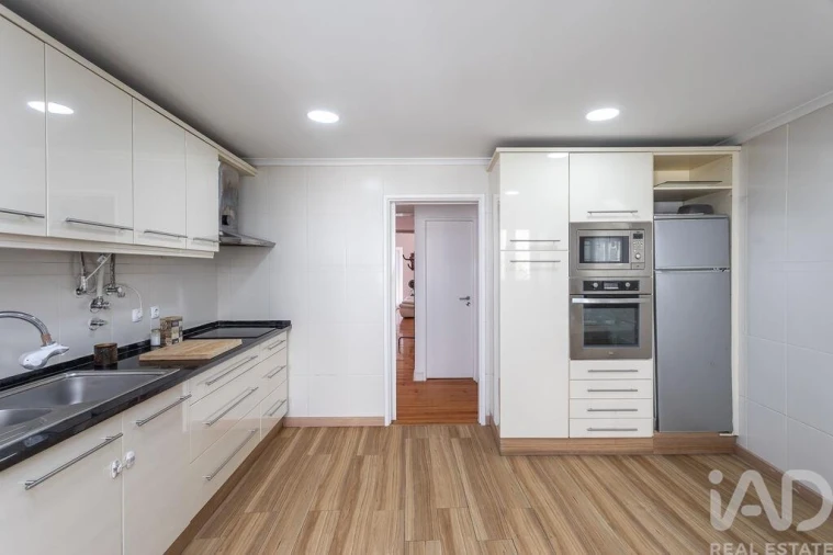 Apartamento T2 para Venda em Misericórdia Foto 8