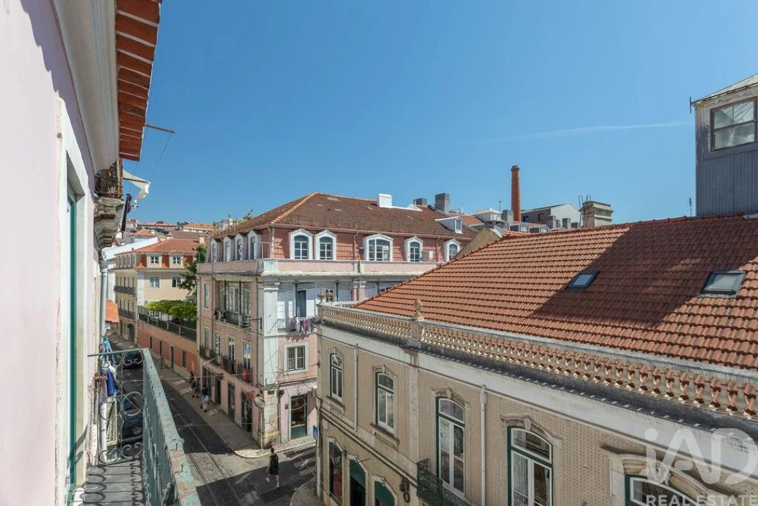 Apartamento T2 para Venda em Misericórdia Foto 5