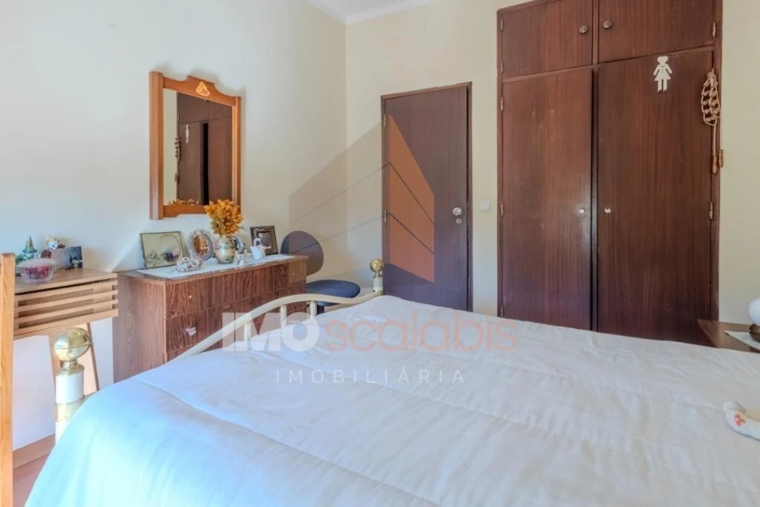 Moradia T5 para Venda em Romeira e Várzea Foto 17