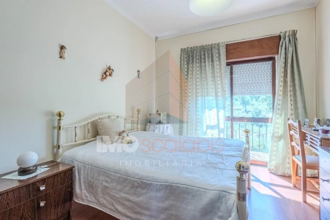 Moradia T5 para Venda em Romeira e Várzea Foto 16