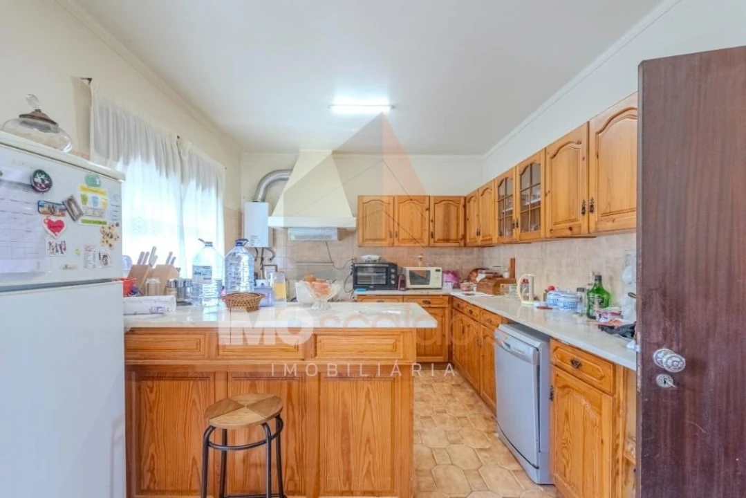 Moradia T5 para Venda em Romeira e Várzea Foto 4
