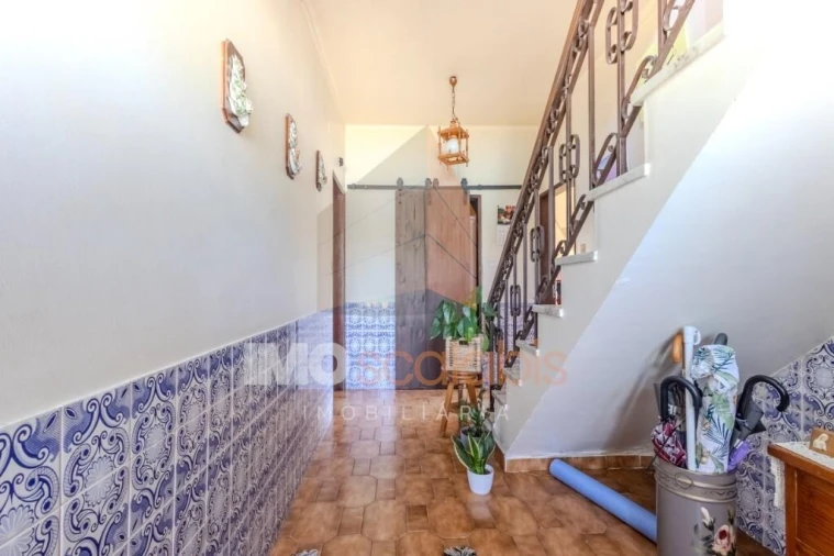 Moradia T5 para Venda em Romeira e Várzea Foto 2