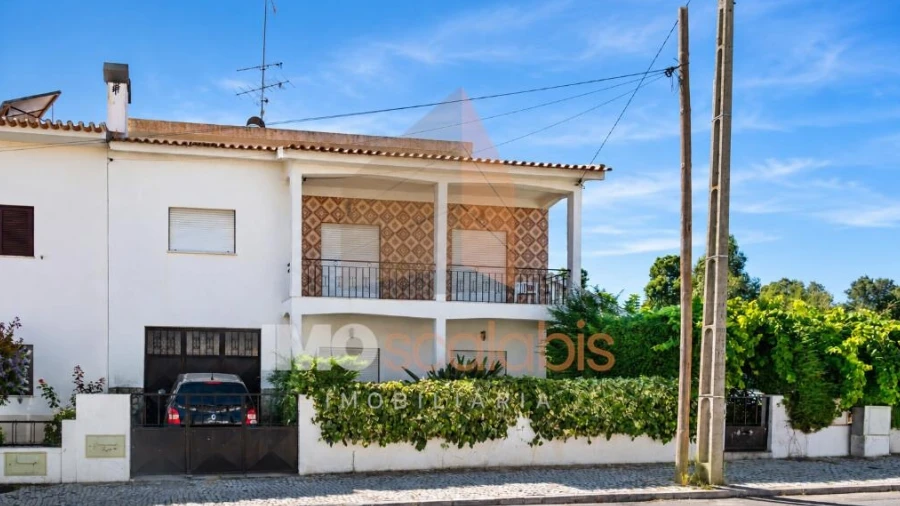 Moradia T5 para Venda em Romeira e Várzea