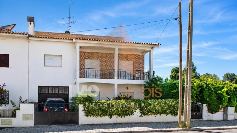 Moradia T5 para Venda em Romeira e Várzea