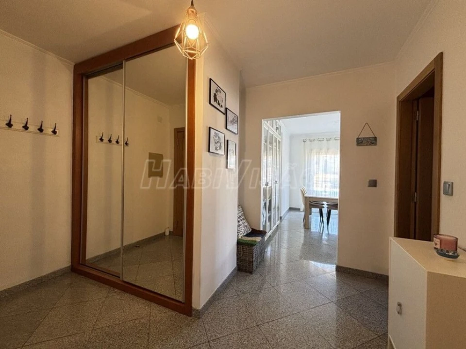 Apartamento T1 para Venda em Valongo Foto 1