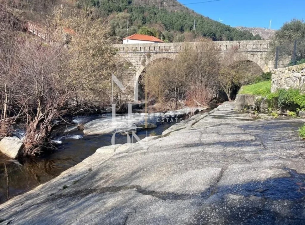 Moradia T3 para Venda em Pousade e Albardo Foto 4