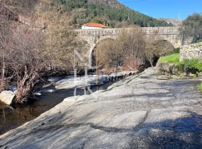 Moradia T3 para Venda em Pousade e Albardo Foto 4