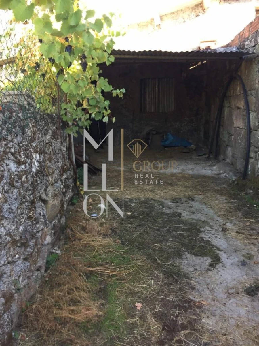 Moradia T2 para Venda em Carlão e Amieiro Foto 2