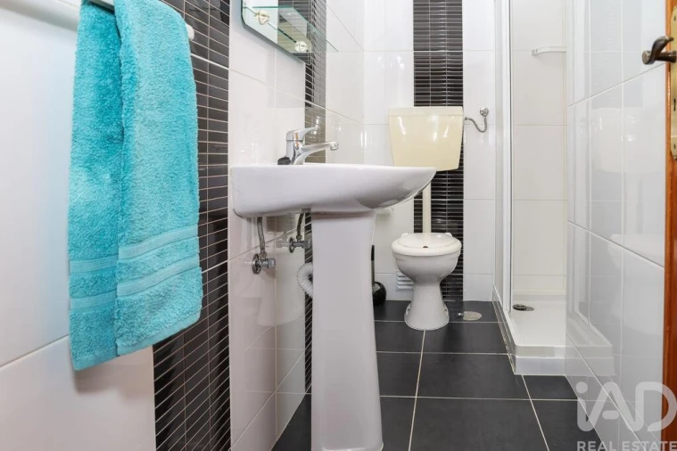 Apartamento T3 para Venda em Lourinhã e Atalaia Foto 22