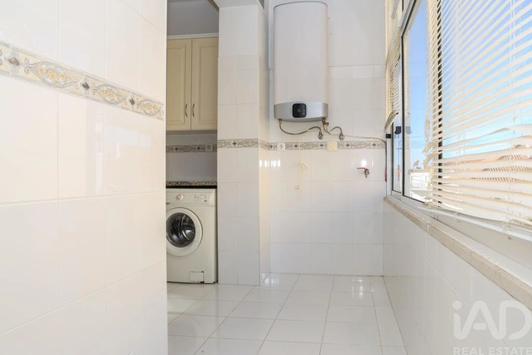 Apartamento T3 para Venda em Lourinhã e Atalaia Foto 13