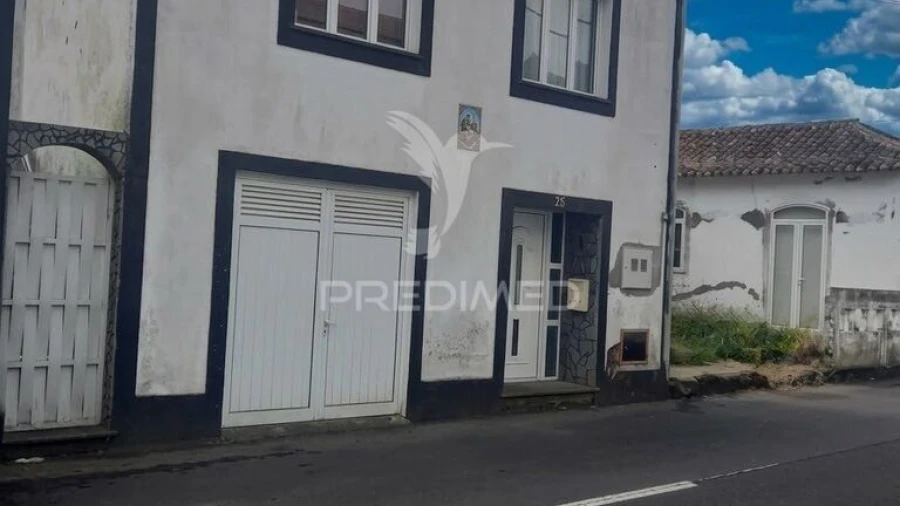 Moradia T3 para Venda em Terra Chã