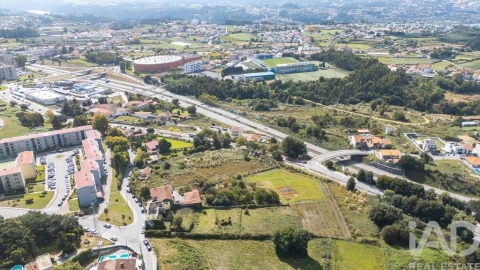 Terreno para Venda em Gondomar (São Cosme), Valbom e Jovim