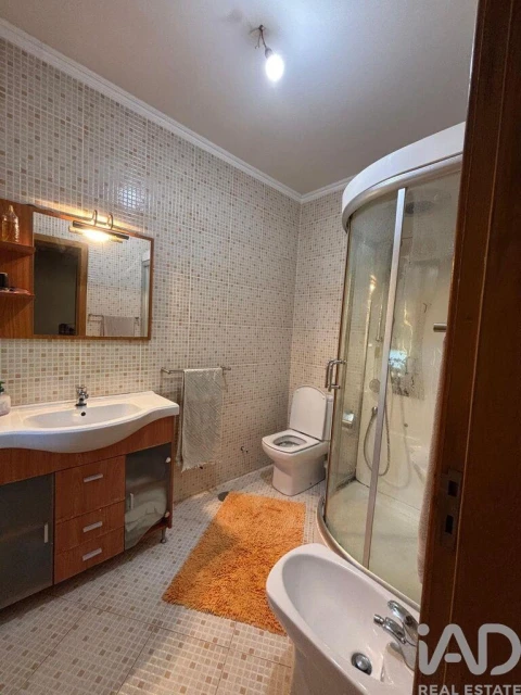 Moradia T4 para Venda em Vila Marim