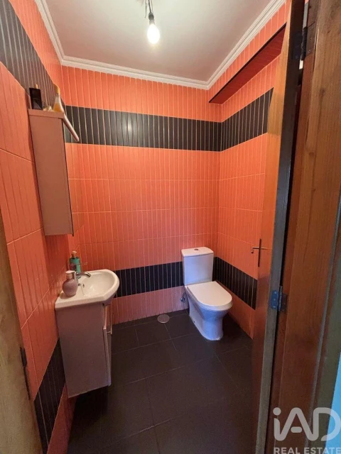 Moradia T4 para Venda em Vila Marim