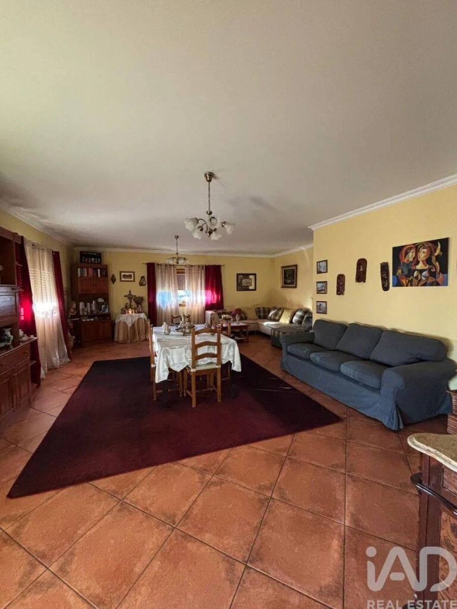 Moradia T4 para Venda em Vila Marim Foto 17