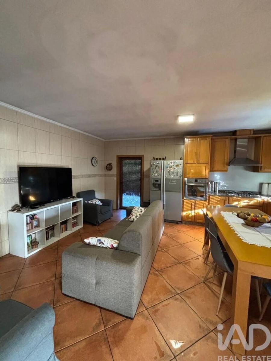 Moradia T4 para Venda em Vila Marim Foto 13