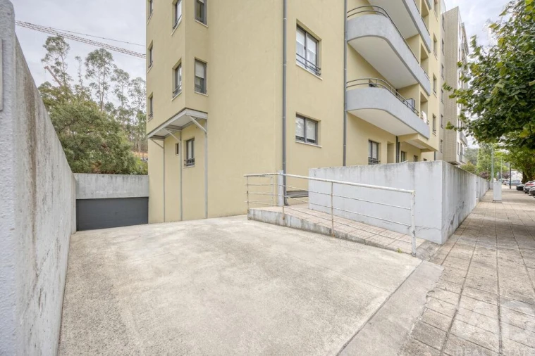 Apartamento T2 para Venda em Valongo Foto 18