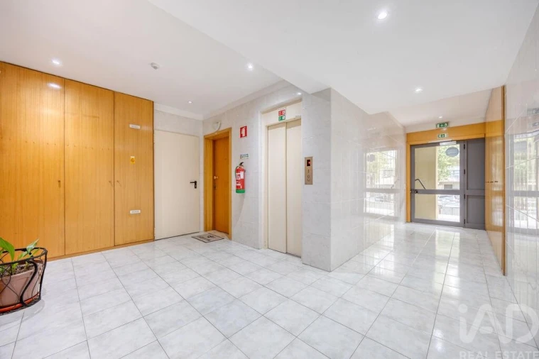 Apartamento T2 para Venda em Valongo Foto 2