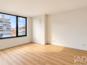 Apartamento T1 para Arrendamento em Alvalade