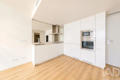 Apartamento T1 para Arrendamento em Alvalade