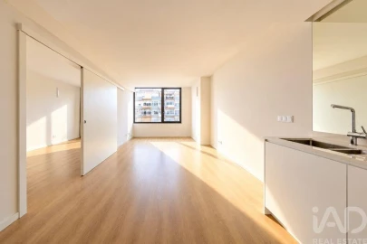 Apartamento T1 para Arrendamento em Alvalade