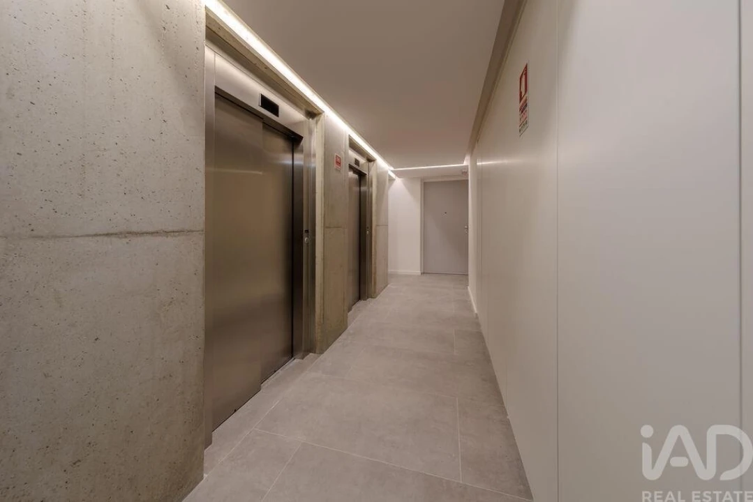 Apartamento T1 para Arrendamento em Alvalade Foto 16