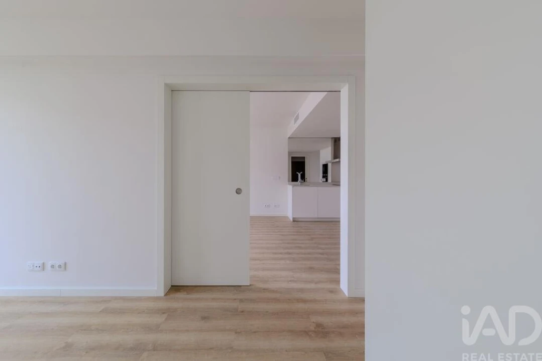 Apartamento T1 para Arrendamento em Alvalade Foto 12